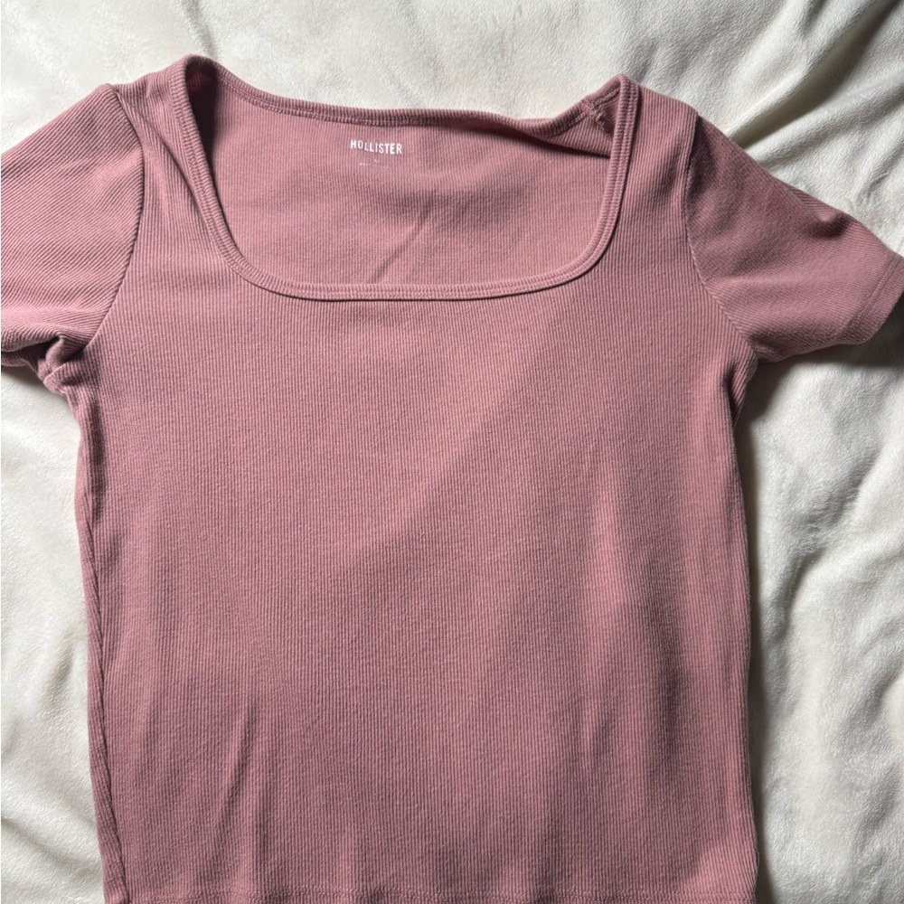 Hollister Women's Mauve Square Neck Tee
